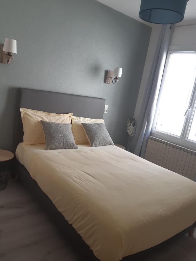 Hotel Aunis-Saintonge Роаян Екстериор снимка