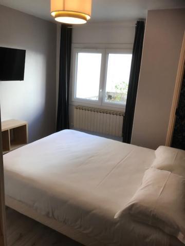 Hotel Aunis-Saintonge Роаян Екстериор снимка